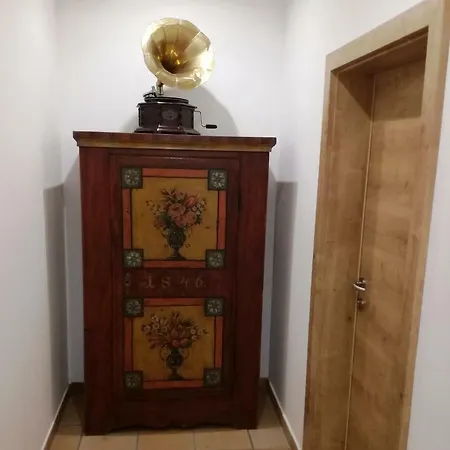 - Garni Mittelpunkt-europa Gmbh براوناو آم إن