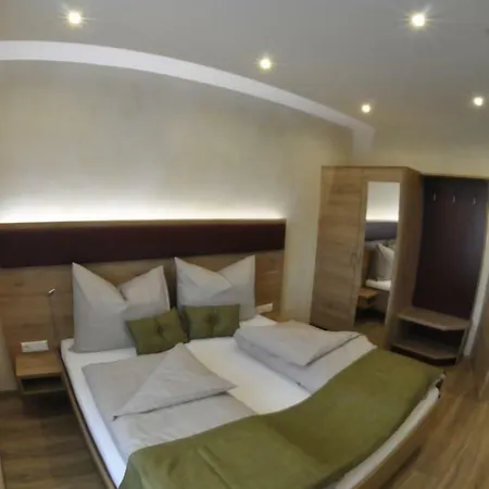 - Garni Mittelpunkt-europa Gmbh فندق