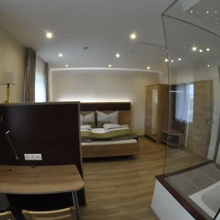 - Garni Mittelpunkt-europa Gmbh * براوناو آم إن