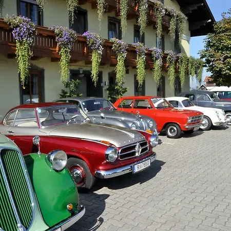 - Garni Mittelpunkt-europa Gmbh Hotel