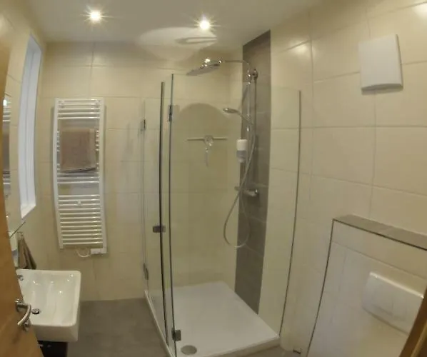 - Garni Mittelpunkt-europa Gmbh