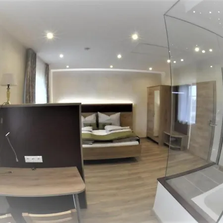 Hotel - Garni Mittelpunkt-europa Gmbh Braunau am Inn