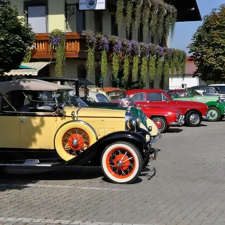 - Garni Mittelpunkt-europa Gmbh Hotel *