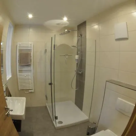 - Garni Mittelpunkt-europa Gmbh