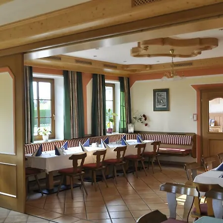 - Garni Mittelpunkt-europa Gmbh Hotel *