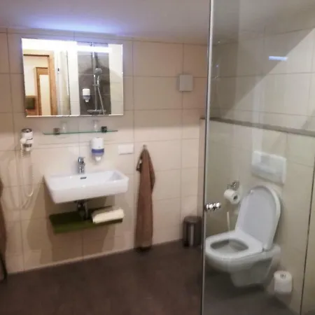 Hotel - Garni Mittelpunkt-europa Gmbh *