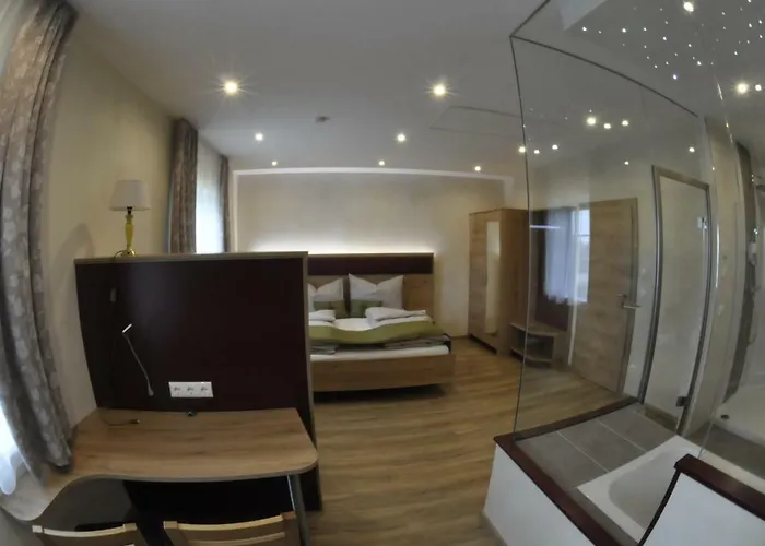 - Garni Mittelpunkt-europa Gmbh * Braunau am Inn