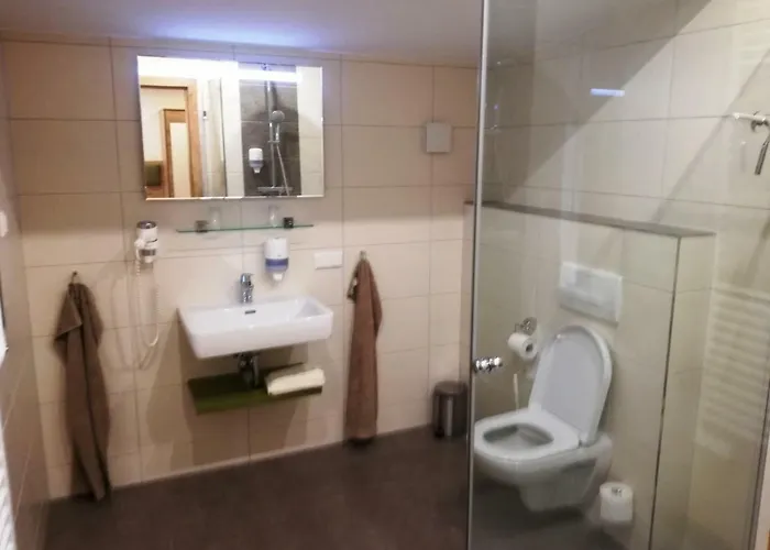 Hotel - Garni Mittelpunkt-europa Gmbh *