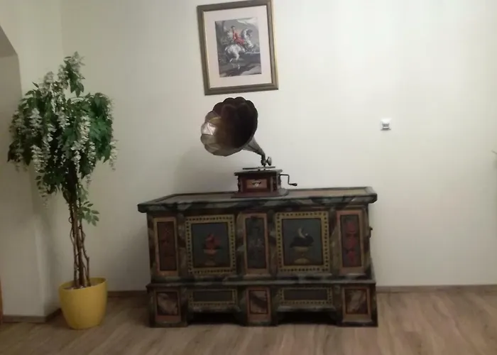 Hotel - Garni Mittelpunkt-europa Gmbh Braunau am Inn